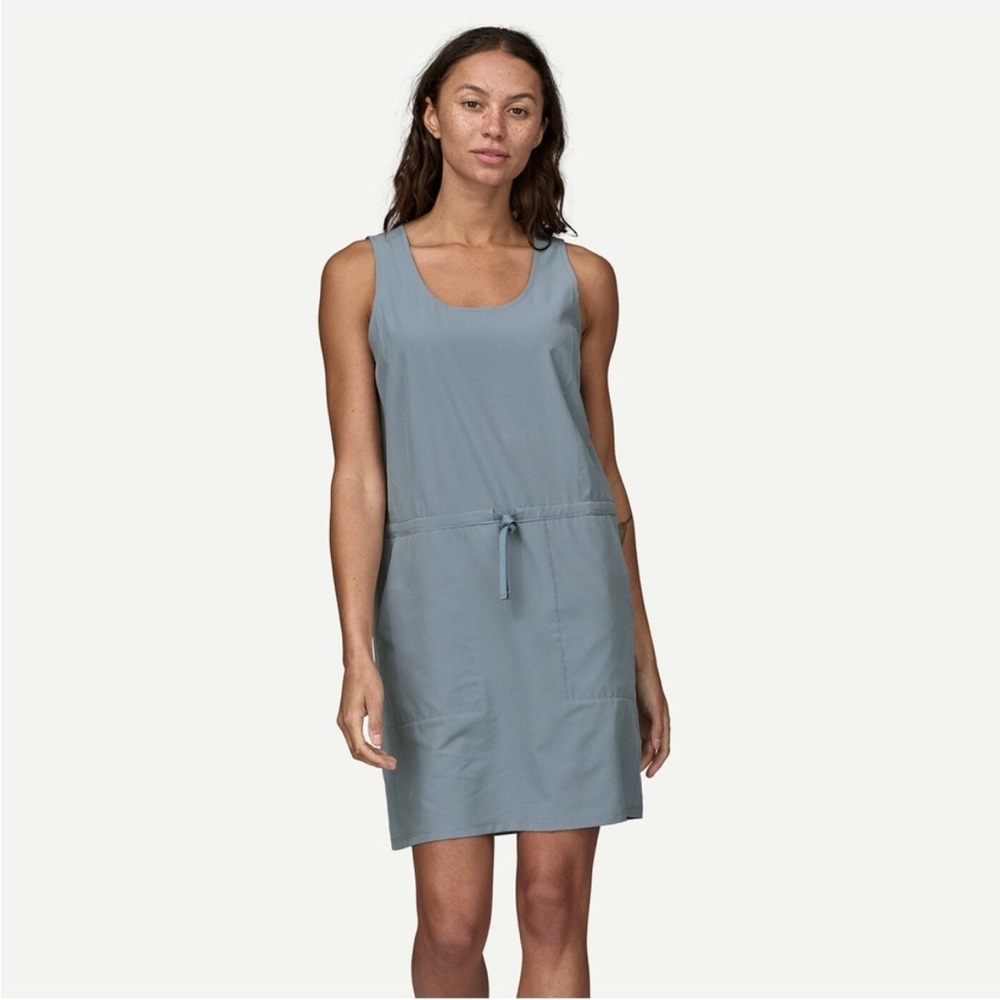 Patagonia Fleetwith Dress Hiking Summer Lightweight Grey Blue 58336 Size M